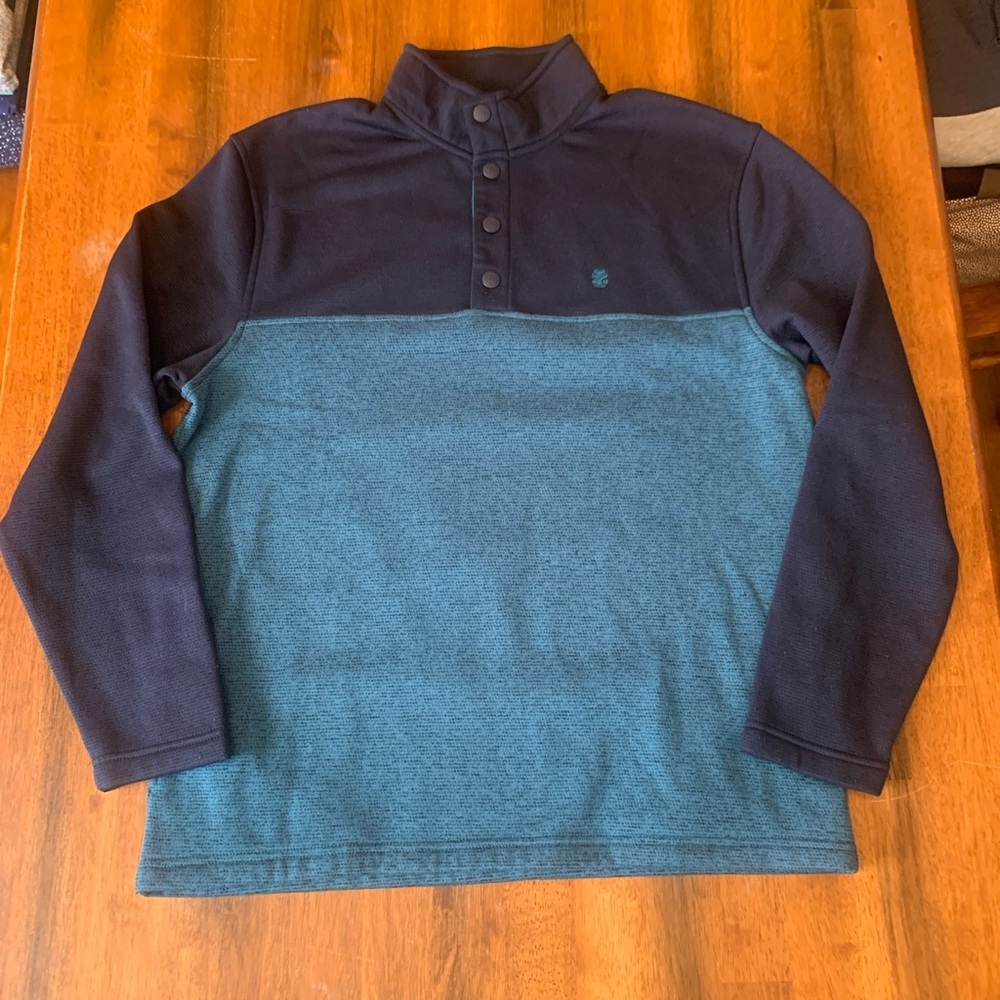 Izod Sweatshirt Large Two Toned Blue Casual Pullover Quarter Snap Pockets Soft